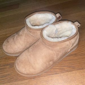 Ugg Classic Ultra Mini in chestnut